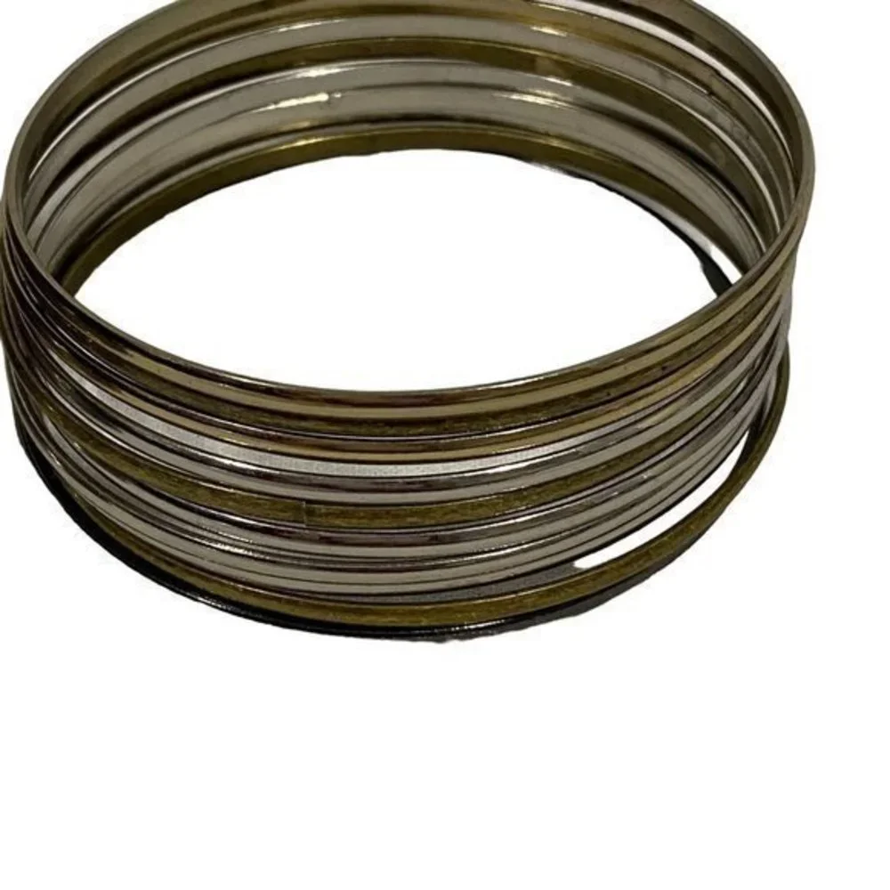 Set of 20 Gold Tone, Silver Tone,‎ and Gunmetal Tone Thin Bracelets